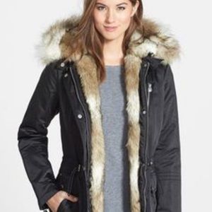 Laundry by Shelli Segal faux fur hood winter coat